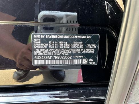 Used 2024 BMW ALPINA XB7 image 46