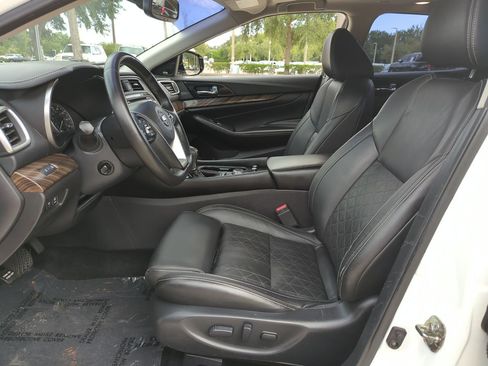 Used 2017 Nissan Maxima Platinum FWD image 18