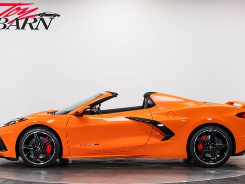 Used 2023 Chevrolet Corvette Stingray Preferred Conv w/ Z51 Performance Package RWD image 2