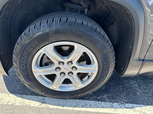 Used 2019 GMC Acadia SLE FWD image 44
