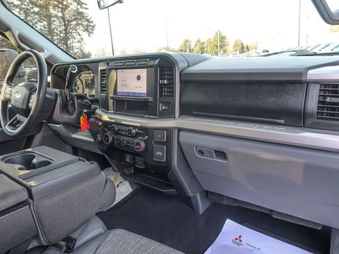 Used 2024 Ford F350 XLT image 25