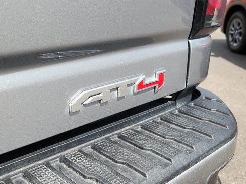 Used 2025 GMC Sierra 2500 AT4 AWD/4WD image 10