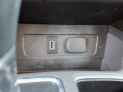 Used 2017 Ford Escape Titanium FWD image 15