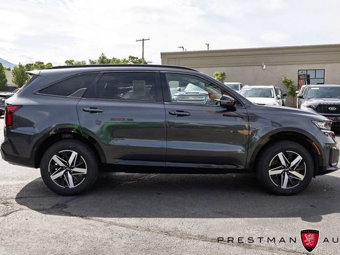 Used 2021 Kia Sorento EX AWD/4WD image 8