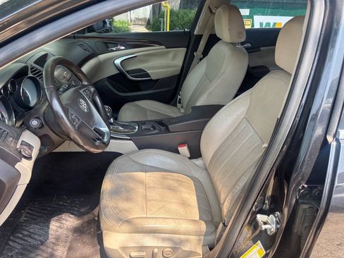 Used 2011 Buick Regal CXL w/ RL4 Preferred Equipment Group FWD image 11