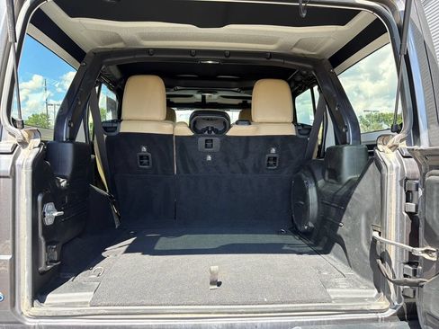 Used 2018 Jeep Wrangler Unlimited Rubicon AWD/4WD image 18