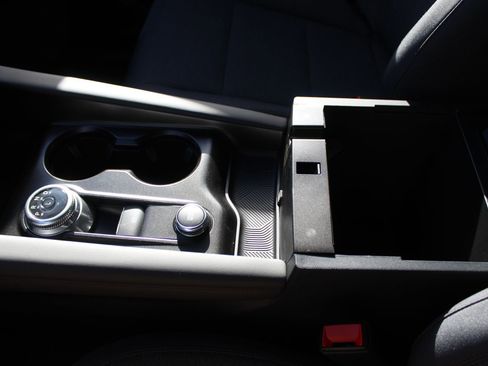 New 2026 Ford Explorer Active image 28