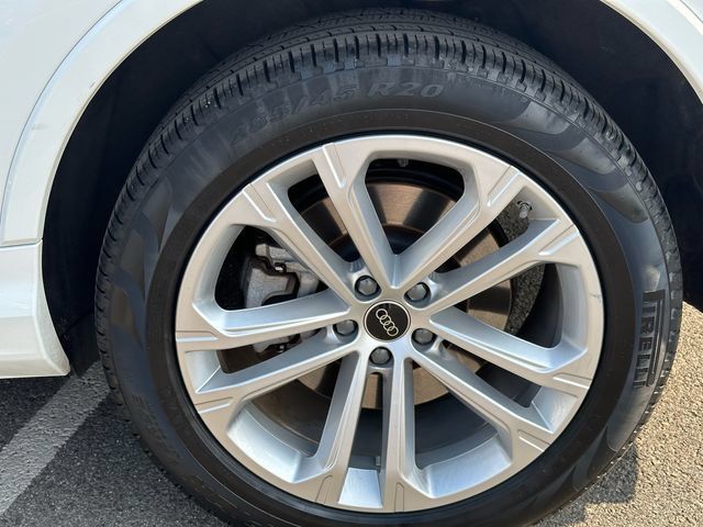 Used 2025 Audi Q7 3.0T Premium Plus AWD/4WD image 38