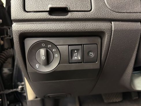 Used 2010 Ford Fusion Sport FWD image 20