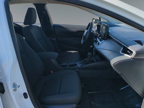 Certified 2025 Toyota Corolla LE image 15