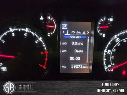 Used 2022 Toyota 4Runner SR5 AWD/4WD image 17