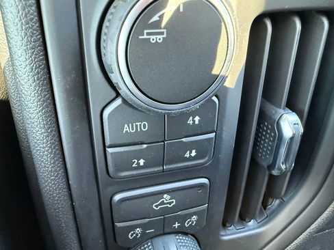 New 2026 Chevrolet Silverado 1500 Custom Trail Boss w/ LPO, Dark Essentials Package image 27