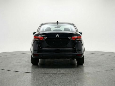 Used 2025 Nissan Versa SV image 7