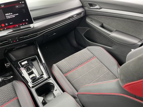 New 2026 Volkswagen GTI SE image 12