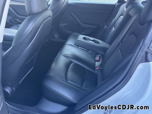 Used 2022 Tesla Model 3 Long Range image 27