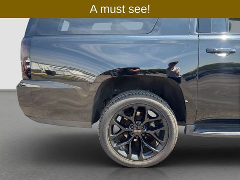 Used 2020 GMC Yukon XL SLT AWD/4WD image 30