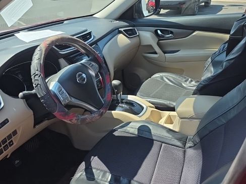 Used 2016 Nissan Rogue SV AWD/4WD image 14