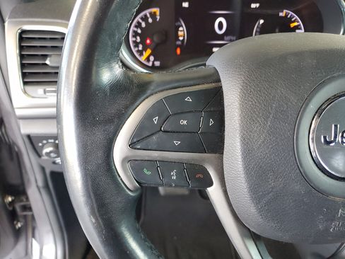 Used 2020 Jeep Grand Cherokee Altitude RWD image 23