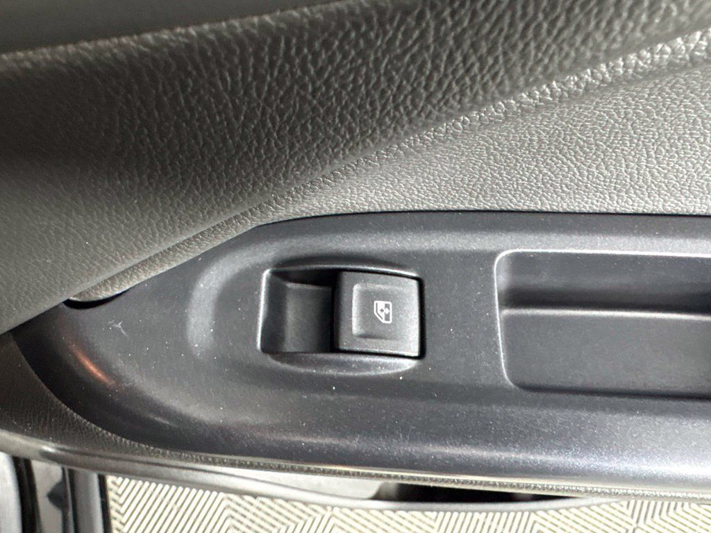 Used 2016 GMC Canyon SLT AWD/4WD image 44