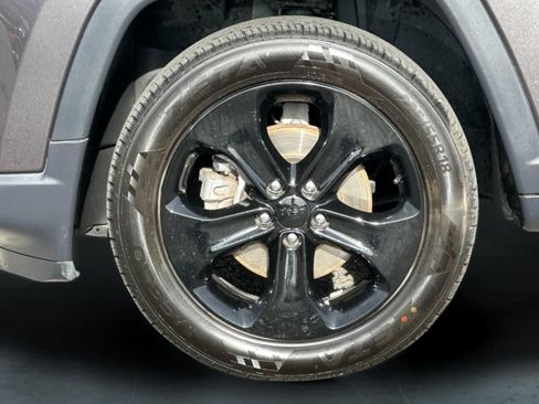 Used 2020 Jeep Compass Latitude AWD/4WD image 25