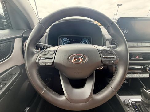Used 2023 Hyundai Kona Limited AWD/4WD image 12