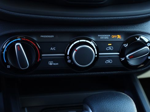 New 2025 Kia Soul LX image 10