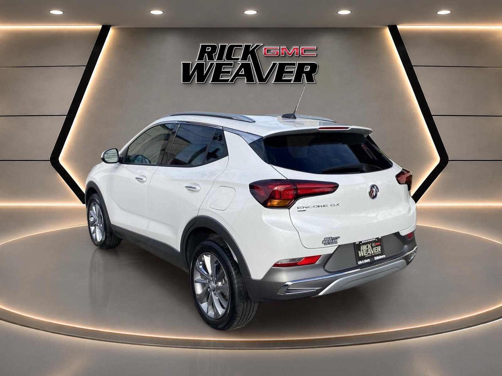 Used 2023 Buick Encore GX Essence w/ Experience Buick Package AWD/4WD image 4