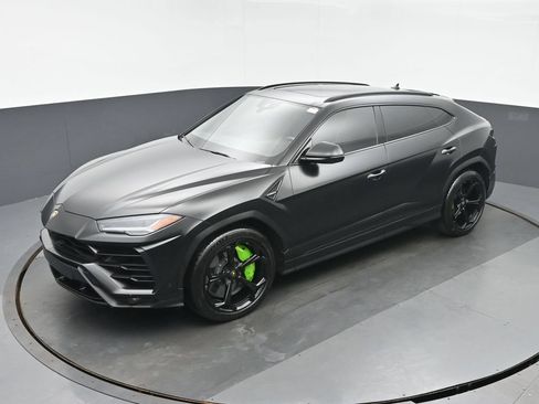 Used 2019 Lamborghini Urus AWD/4WD image 34