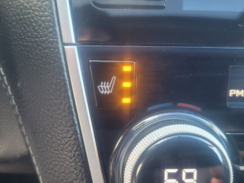 Used 2018 Subaru Outback 2.5i Premium image 19