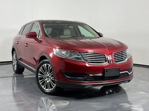 Used 2016 Lincoln MKX Reserve w/ Cargo Utility Package AWD/4WD image 2