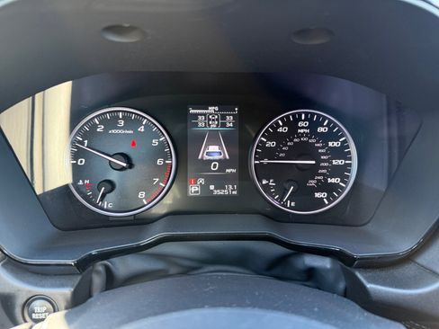 Used 2022 Subaru Outback Premium image 11