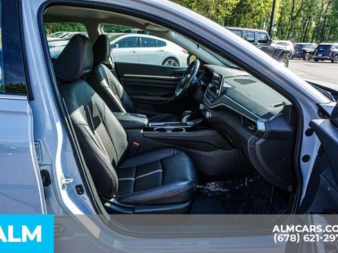 Used 2025 Nissan Altima 2.5 SR image 24