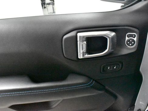 Used 2024 Jeep Wrangler High Altitude image 19