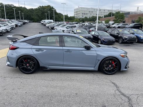 Used 2025 Honda Civic Type R image 7