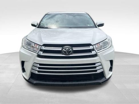 Used 2019 Toyota Highlander LE AWD/4WD image 7