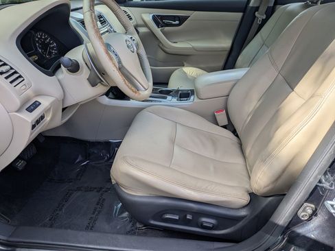 Used 2015 Nissan Altima 3.5 SL image 12