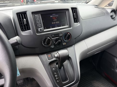 Used 2021 Nissan NV200 SV image 19
