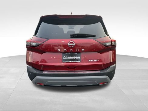 Used 2023 Nissan Rogue SV image 6