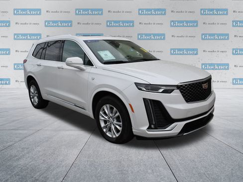 Used 2024 Cadillac XT6 Luxury w/ LPO, Floor Liner Package image 3