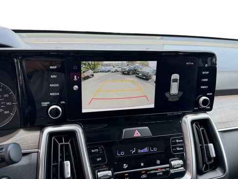 Certified 2023 Kia Sorento S w/ Panoramic Sunroof Package AWD/4WD image 23