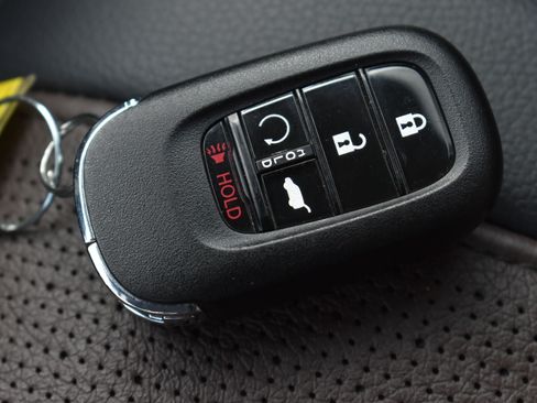 Used 2023 Honda Pilot Elite image 38