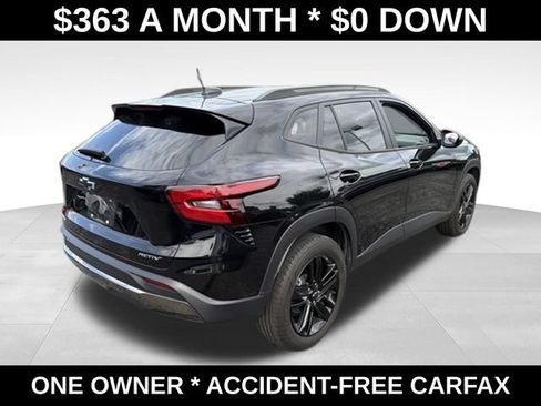 Used 2024 Chevrolet Trax ACTIV w/ Sunroof Package FWD image 6