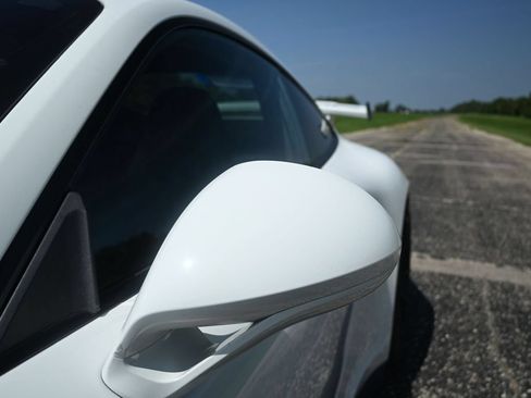 Used 2014 Porsche 911 GT3 RWD image 16