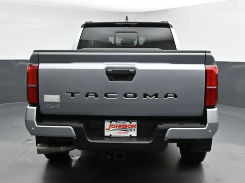 Used 2025 Toyota Tacoma SR5 w/ SR5 Upgrade Package image 7