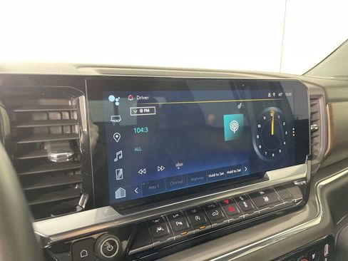 Used 2024 Chevrolet Silverado 1500 High Country w/ Technology Package image 13