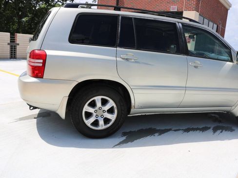Used 2002 Toyota Highlander 2WD V6 image 49
