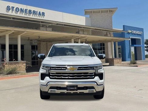 Used 2025 Chevrolet Silverado 1500 LTZ AWD/4WD image 9