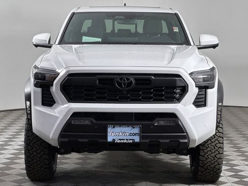 New 2025 Toyota Tacoma TRD Off-Road image 9