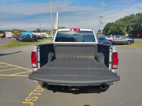 Used 2019 RAM 1500 Express w/ Express Value Package AWD/4WD image 7