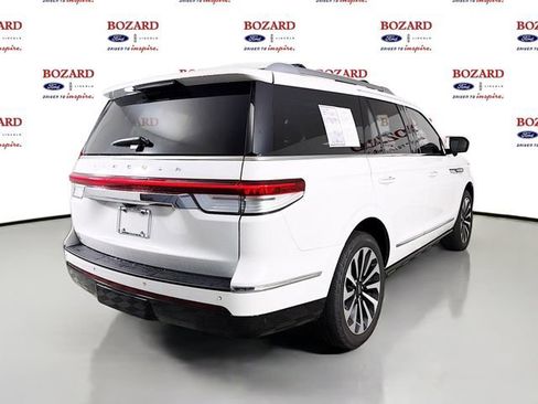 Used 2022 Lincoln Navigator Reserve AWD/4WD image 8